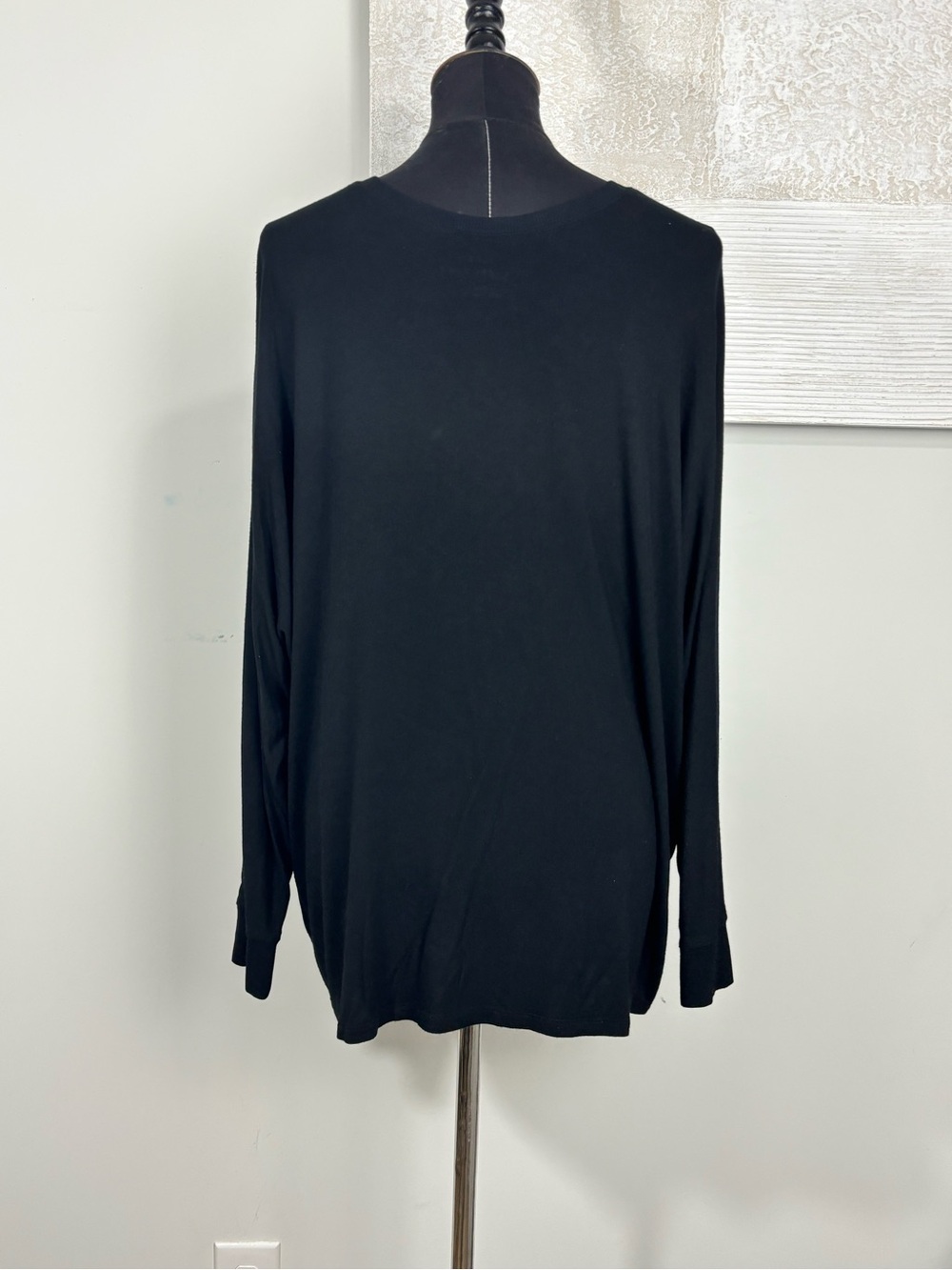 Torrid 1 Women 1X Black Sugar Dolman Skull Graphic Super Soft Knits Long Sleeve - Picture 4 of 12